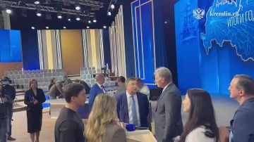 ���� �������: � �������� ����� ��� �������� ���������� � ��������� ������ ���� � ���������� �������, ������� ������ � ���� ������ � 12:00 �� ����������� �������