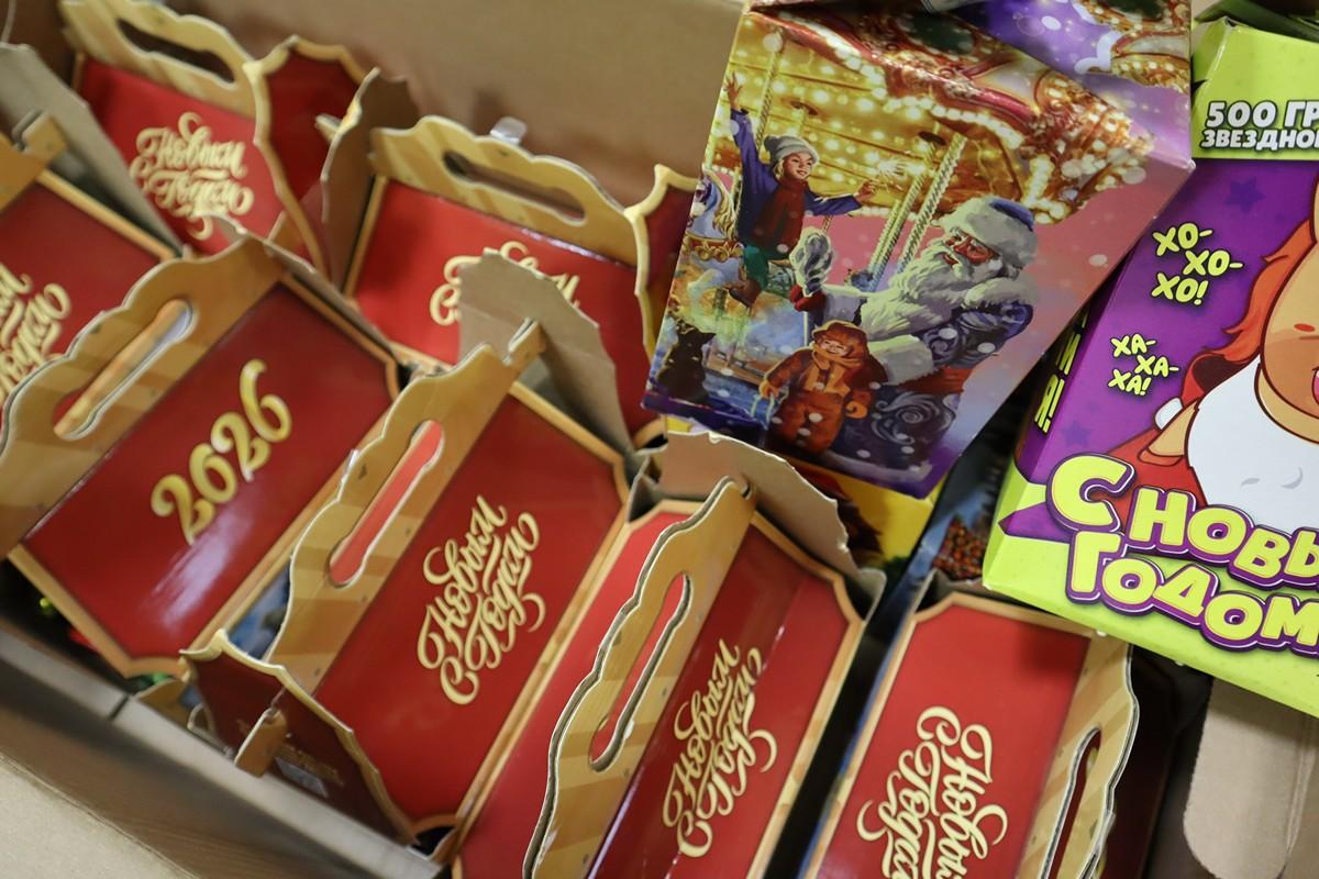 Гуманитарная помощь и наборы новогодних подарков отправились из Республики Карелии в Васильевский муниципальный округ Гуманитарная помощь и наборы новогодних подарков отправились из Республики Карелии в Васильевский муниципальный округ