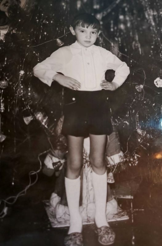 "....����� � ����� ���� ��������� ������� � ����� ������� ����-�������� ����� �� ������ ����! � ����� �����! � ����� ��������! � ������ �������� � ������, ������, ������!"