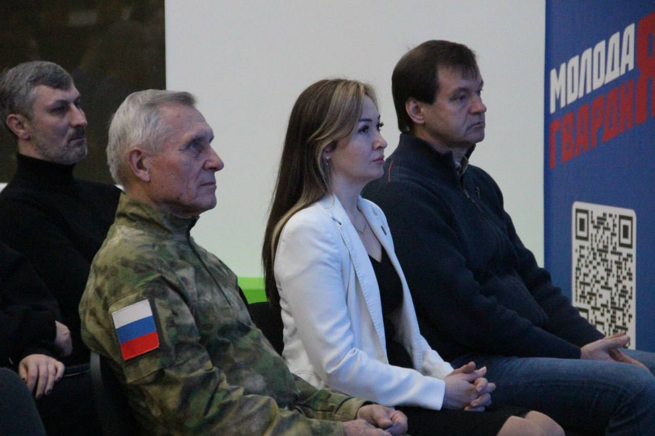 Запорожское отделение «Молодой Гвардии» подвело итоги работы и избрало нового руководителя Запорожское отделение «Молодой Гвардии» подвело итоги работы и избрало нового руководителя