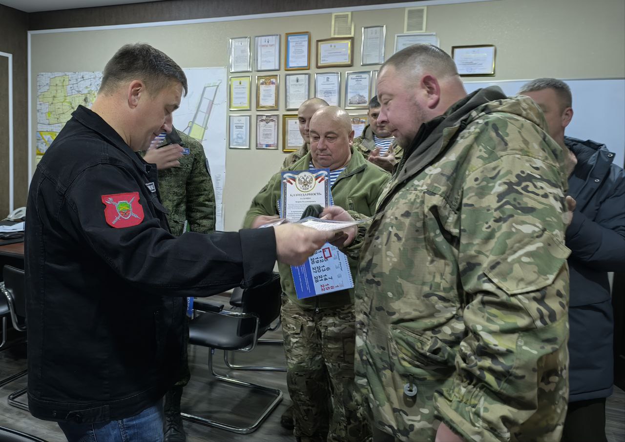 Александр Трудоношин: Два месяца назад с дружеским визитом у нас побывали мои друзья - «Ярославская региональная детско-молодежная военно-патриотическая Ордена генерала армии Маргелова общественная организация «Десантник»... Александр Трудоношин: Два месяца назад с дружеским визитом у нас побывали мои друзья - «Ярославская региональная детско-молодежная военно-патриотическая Ордена генерала армии Маргелова общественная организация «Десантник»...