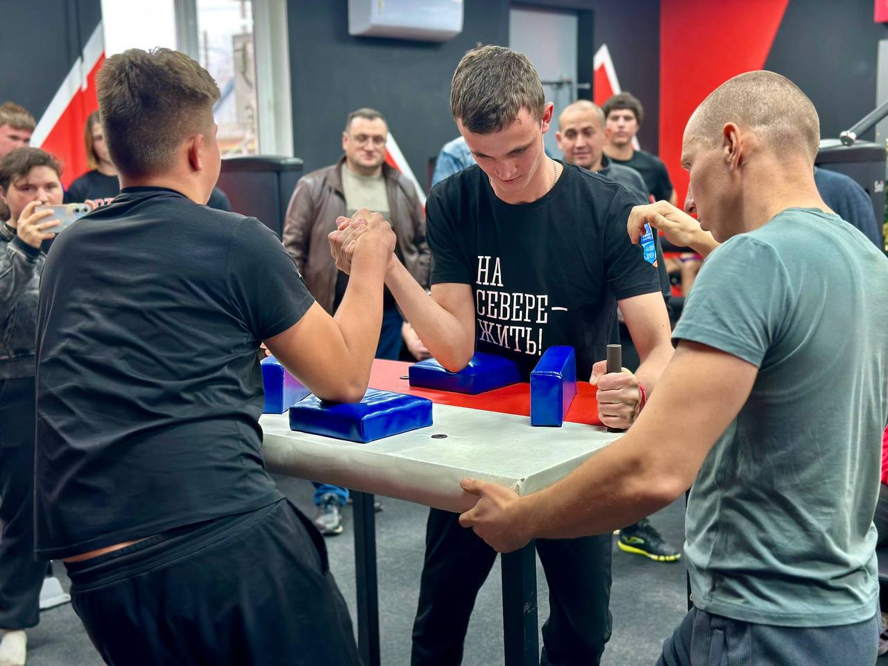 18 декабря в Приморске на базе спортивного центра СОПКИ.СПОРТ состоялись соревнования по армрестлингу среди учащихся и студентов образовательных организаций, объединившие сильнейших и самых целеустремлённых представителей... 18 декабря в Приморске на базе спортивного центра СОПКИ.СПОРТ состоялись соревнования по армрестлингу среди учащихся и студентов образовательных организаций, объединившие сильнейших и самых целеустремлённых представителей...