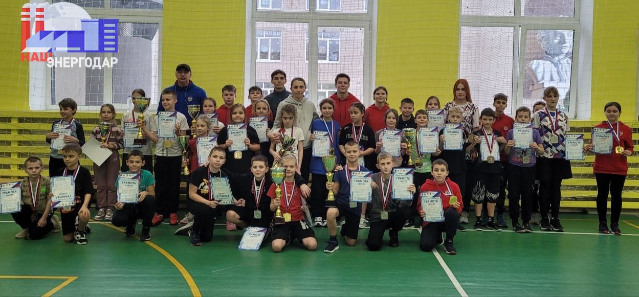 В Энергодаре состоялось физкультурно-спортивное мероприятие — Открытое первенство МКУ «ФОЦ «Школа бокса им. В. Р. Манзули» по лёгкой атлетике В Энергодаре состоялось физкультурно-спортивное мероприятие — Открытое первенство МКУ «ФОЦ «Школа бокса им. В. Р. Манзули» по лёгкой атлетике