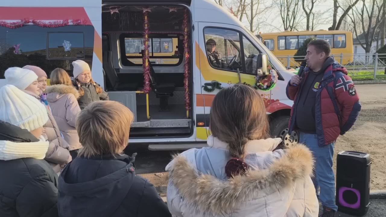 Александр Трудоношин: Несмотря на тёплую погоду, в воздухе уже витает зимнее волшебство