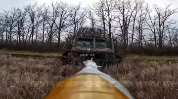 ��������� ���� 1198 ��������������� ����� 35 ����� ����������� "������" ������� ���, ������ ������� ���������� � ����������� �.�. �����-���� �� ������� �.�. �����������