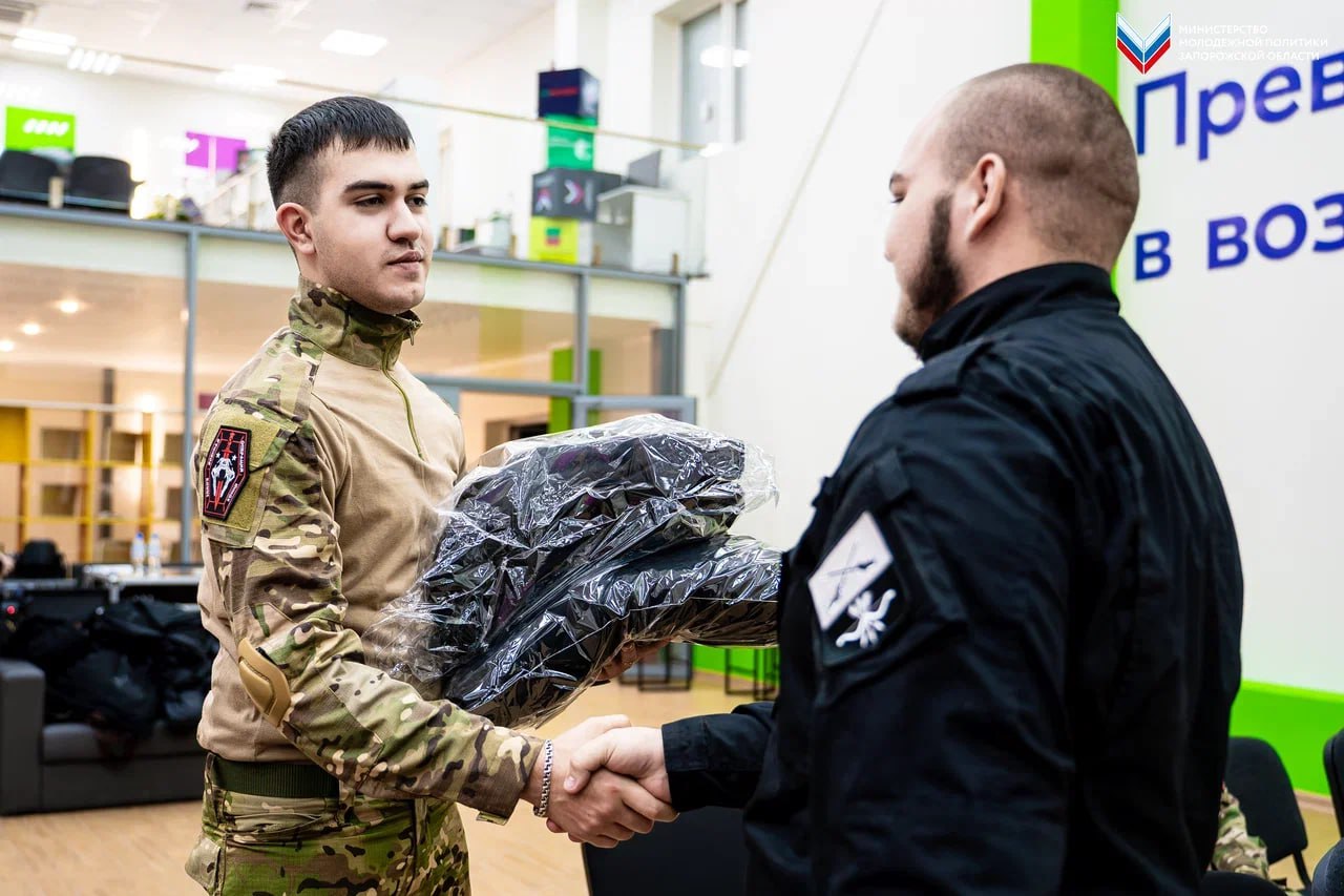 Бойцы «Добровольческой молодёжной дружины» провели итоговое собрание Бойцы «Добровольческой молодёжной дружины» провели итоговое собрание