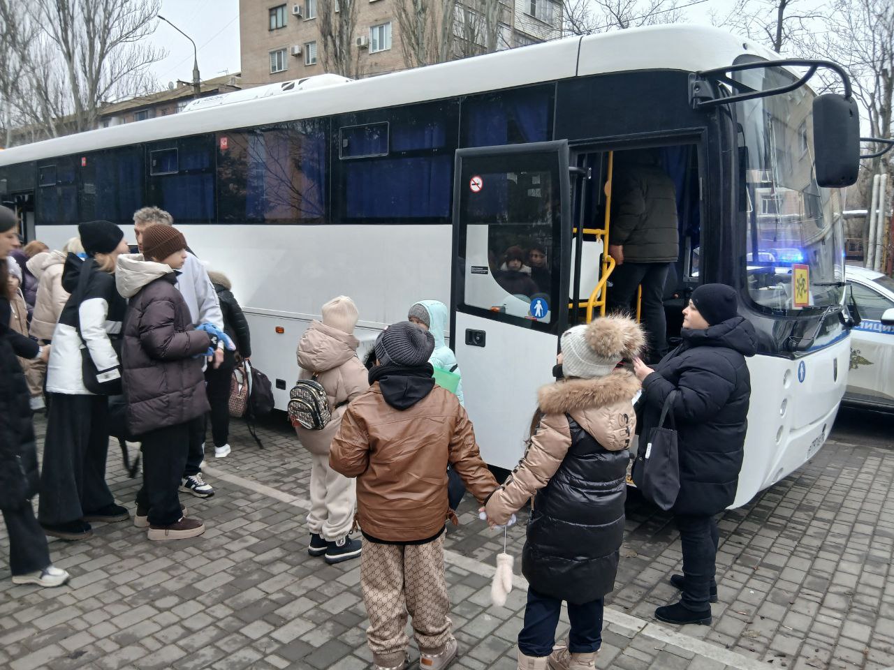 27 детей ветеранов СВО из Запорожской области отправились в московский Кремль на главную новогоднюю елку страны