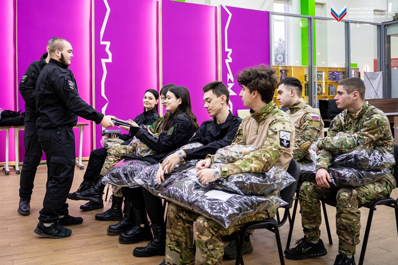 Бойцы «Добровольческой молодёжной дружины» провели итоговое собрание Бойцы «Добровольческой молодёжной дружины» провели итоговое собрание