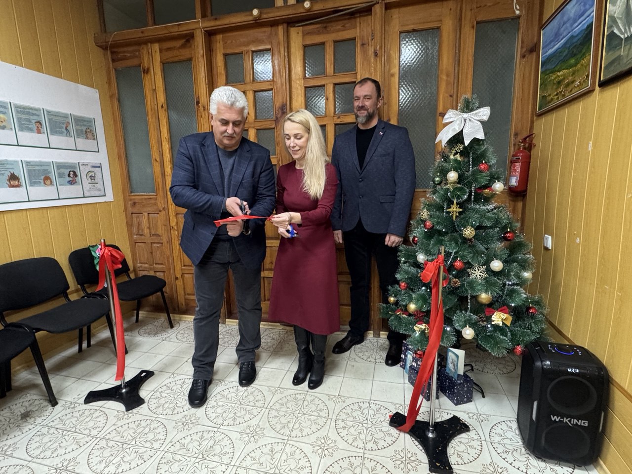 В Бердянске открылся первый пункт бесплатной правовой и психологической помощи несовершеннолетним