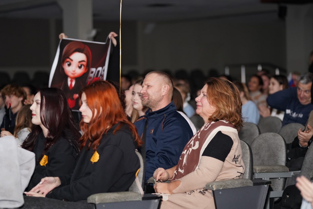 В Мелитополе определили победителя третьего сезона Запорожской лиги КВН В Мелитополе определили победителя третьего сезона Запорожской лиги КВН