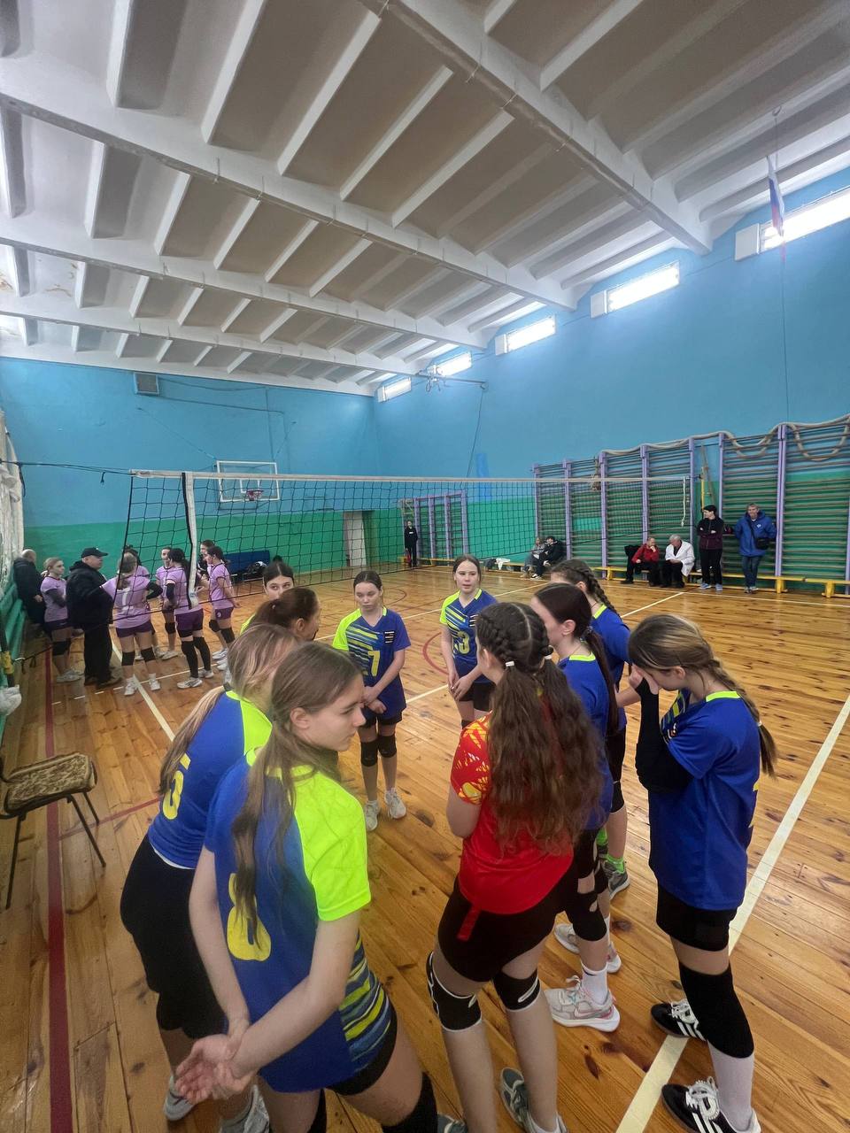 В Днепрорудненском индустриальном колледже прошло соревнование по волейболу В Днепрорудненском индустриальном колледже прошло соревнование по волейболу
