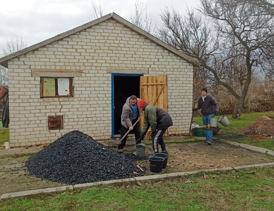 С наступлением зимних холодов, особенно ценится тепло, тепло очага и тепло добрых дел