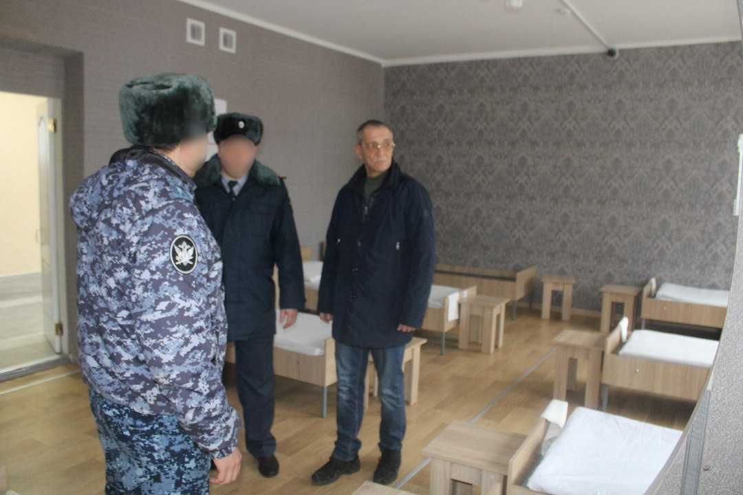Исправительную колонию №1 посетили Уполномоченный по правам человека и прокурор по надзору Исправительную колонию №1 посетили Уполномоченный по правам человека и прокурор по надзору