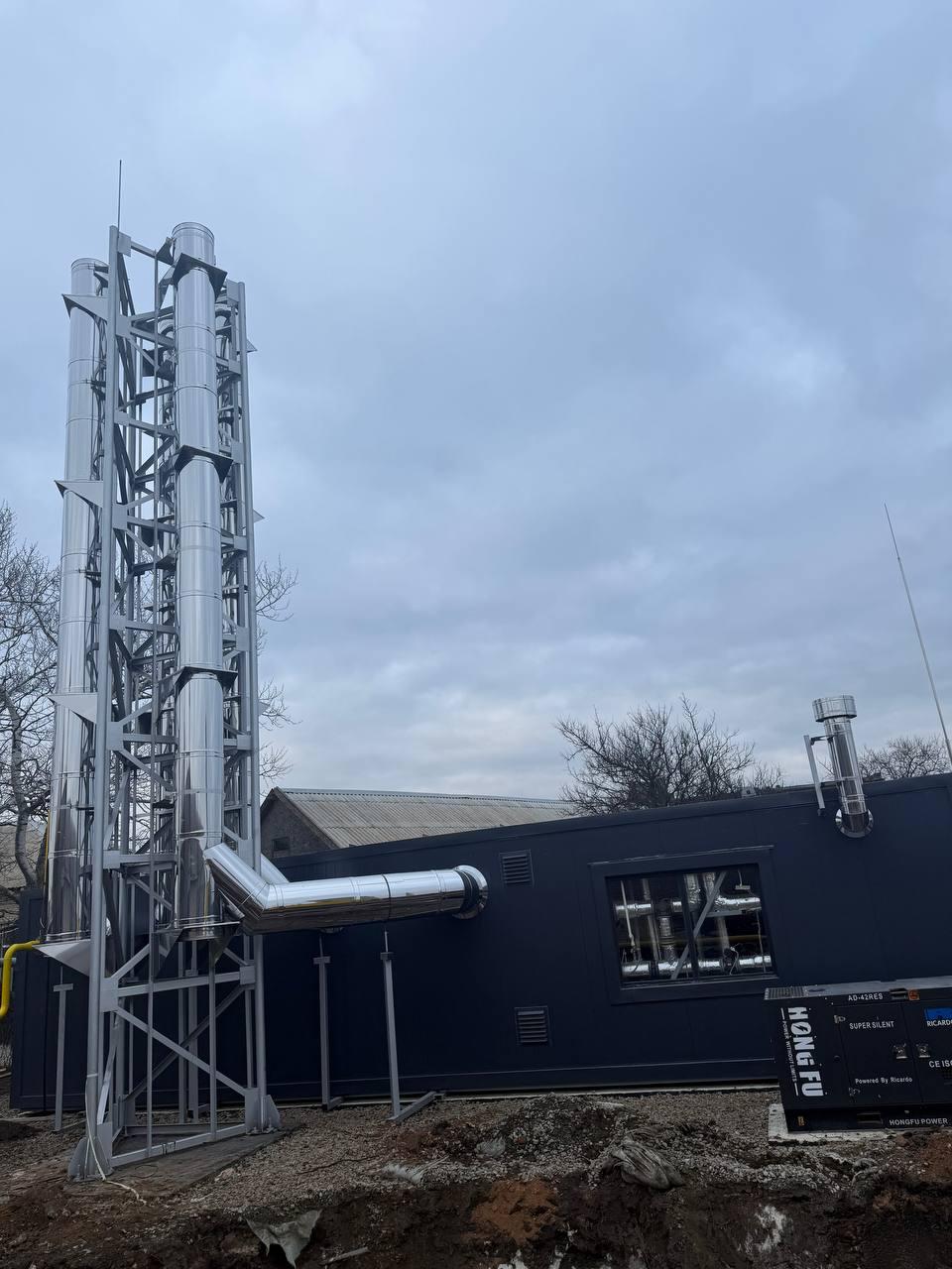 В Новониколаевке шефы проложили трубы теплоснабжения к новой котельной В Новониколаевке шефы проложили трубы теплоснабжения к новой котельной