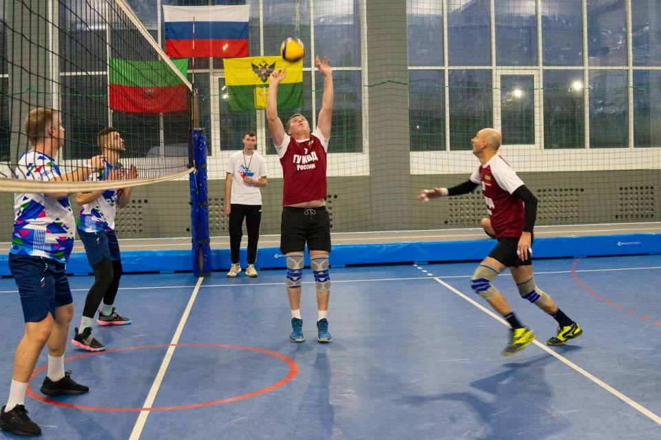 В Мелитополе прошёл Новогодний турнир по волейболу В Мелитополе прошёл Новогодний турнир по волейболу