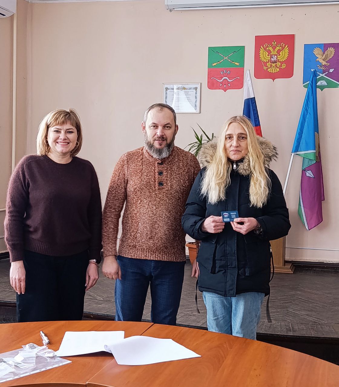 В актовом зале администрации Куйбышевского муниципального округа состоялось вручение партийных билетов В актовом зале администрации Куйбышевского муниципального округа состоялось вручение партийных билетов