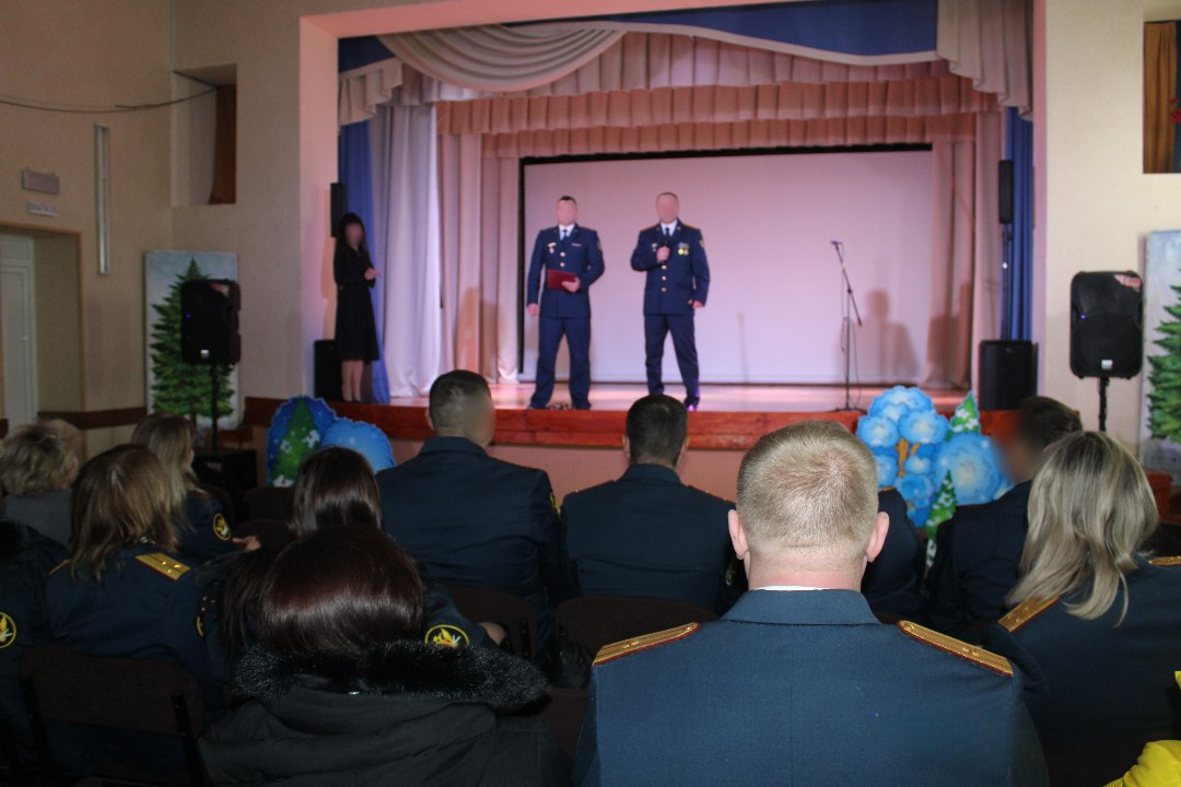 Для сотрудников исправительной колонии № 2 состоялся праздничный концерт