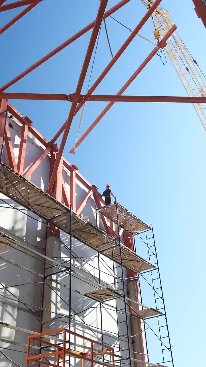 Ирина Гехт: Завершили важный для НАО спортивный объект - физкультурно - оздоровительный комплекс в поселке Искателей