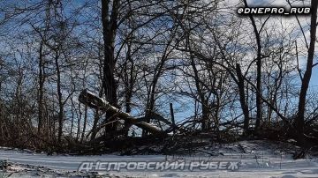 Гаубица «Мста-Б» уничтожила подземный укреплённый ПВД противника на правом берегу Днепра