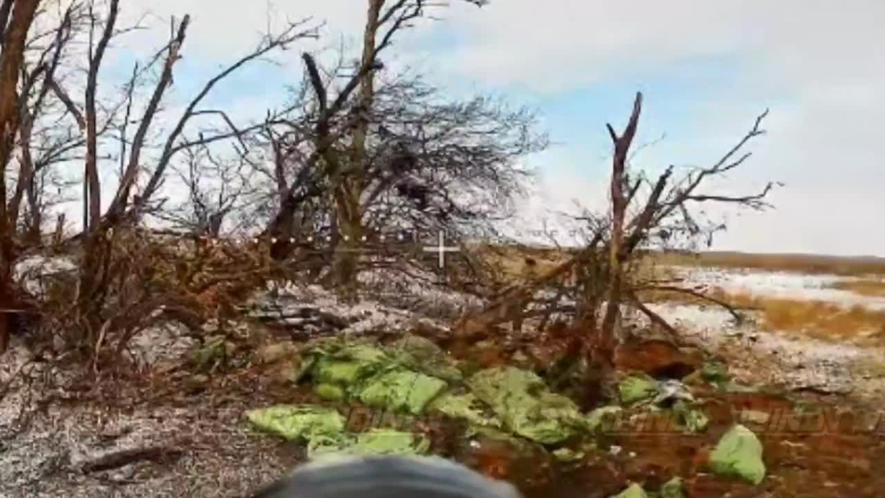 Операторы 38 гвардейской мотострелковой бригады 35 армии группировки войск "Восток" уничтожают живую силу противника, Запорожская область