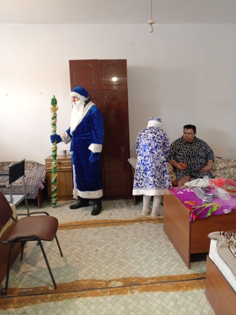 Новогодний визит доброты: праздник для пожилых пациентов Андреевской ЦРБ Новогодний визит доброты: праздник для пожилых пациентов Андреевской ЦРБ