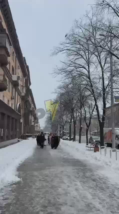 У нормальных людей праздник, а у этих