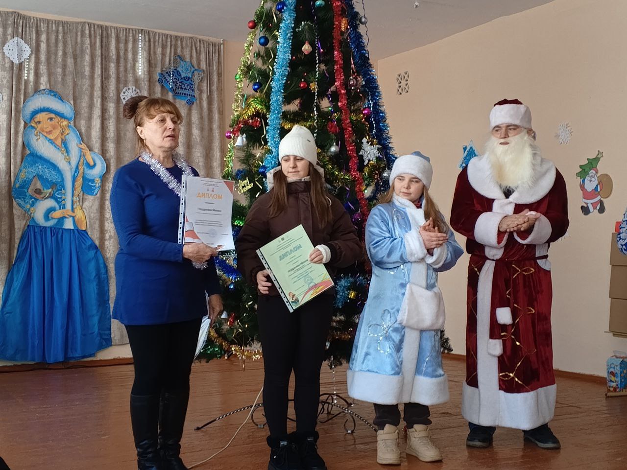 Награждения победителей онлайн-конкурсов 2025 года, организованных Томской областной детско-юношеской библиотекой Награждения победителей онлайн-конкурсов 2025 года, организованных Томской областной детско-юношеской библиотекой