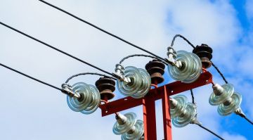 Почти 2 тыс. абонентов в Запорожской области остались без электричества