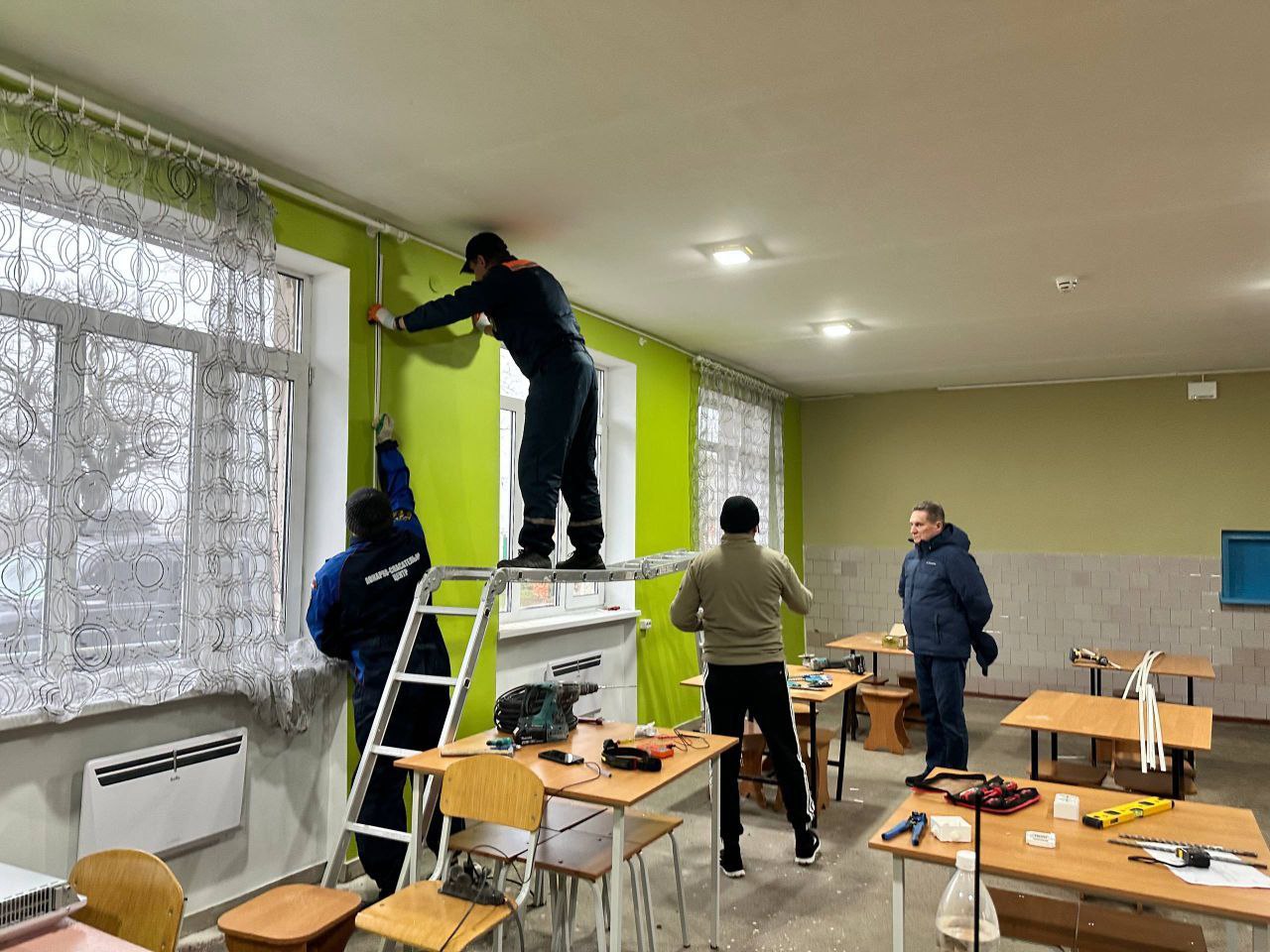 Виктор Емельяненко: Виктор Кувайцев удостоен знака «Почётный строитель России» Виктор Емельяненко: Виктор Кувайцев удостоен знака «Почётный строитель России»