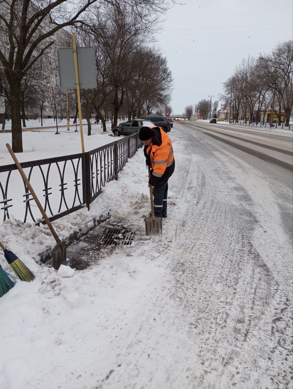 В канун Нового года настоящие волшебники работали не с гирляндами, а с лопатами В канун Нового года настоящие волшебники работали не с гирляндами, а с лопатами