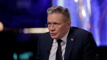 Продажа вырабатываемой Запорожской АЭС электроэнергии, в том числе на территорию Украины, может быть предметом переговоров, заявил в эфире "России 24" глава госкорпорации Алексей Лихачев