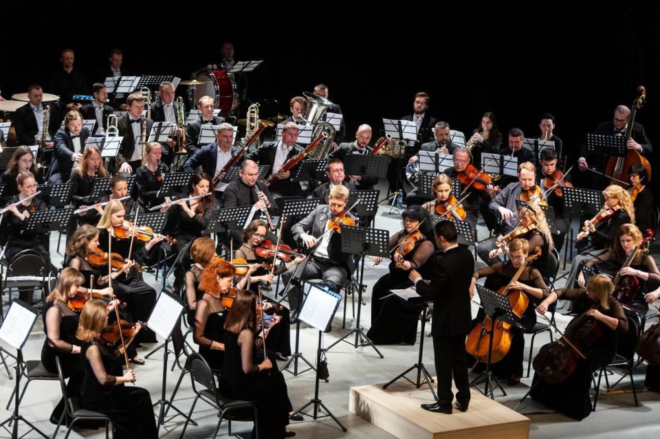 ������ ���� �������� 32 ������� �� ������������ ��������