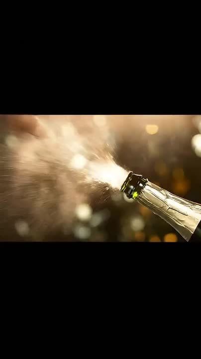 К чему может привести травма глаза от пробки шампанского