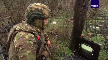 Расчеты ПТРК "Корнет" группировки войск "Восток" уничтожили укрепленные опорные пункты ВСУ в Запорожской области, сообщили в Минобороны РФ