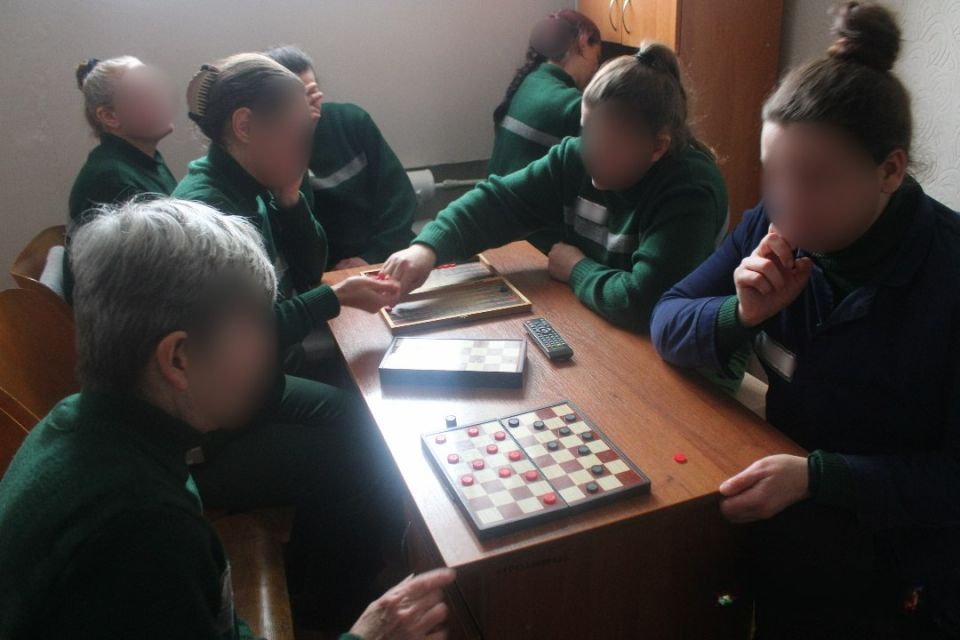 Сотрудники ИК-1 организовали новогодние мероприятия для осужденных Сотрудники ИК-1 организовали новогодние мероприятия для осужденных