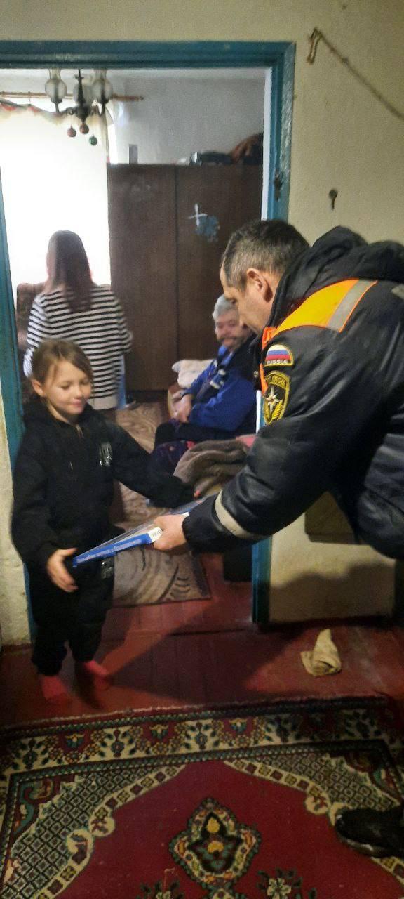 Пензенцы поздравили с Новым годом сестер из Чапаевки Пологовского МО