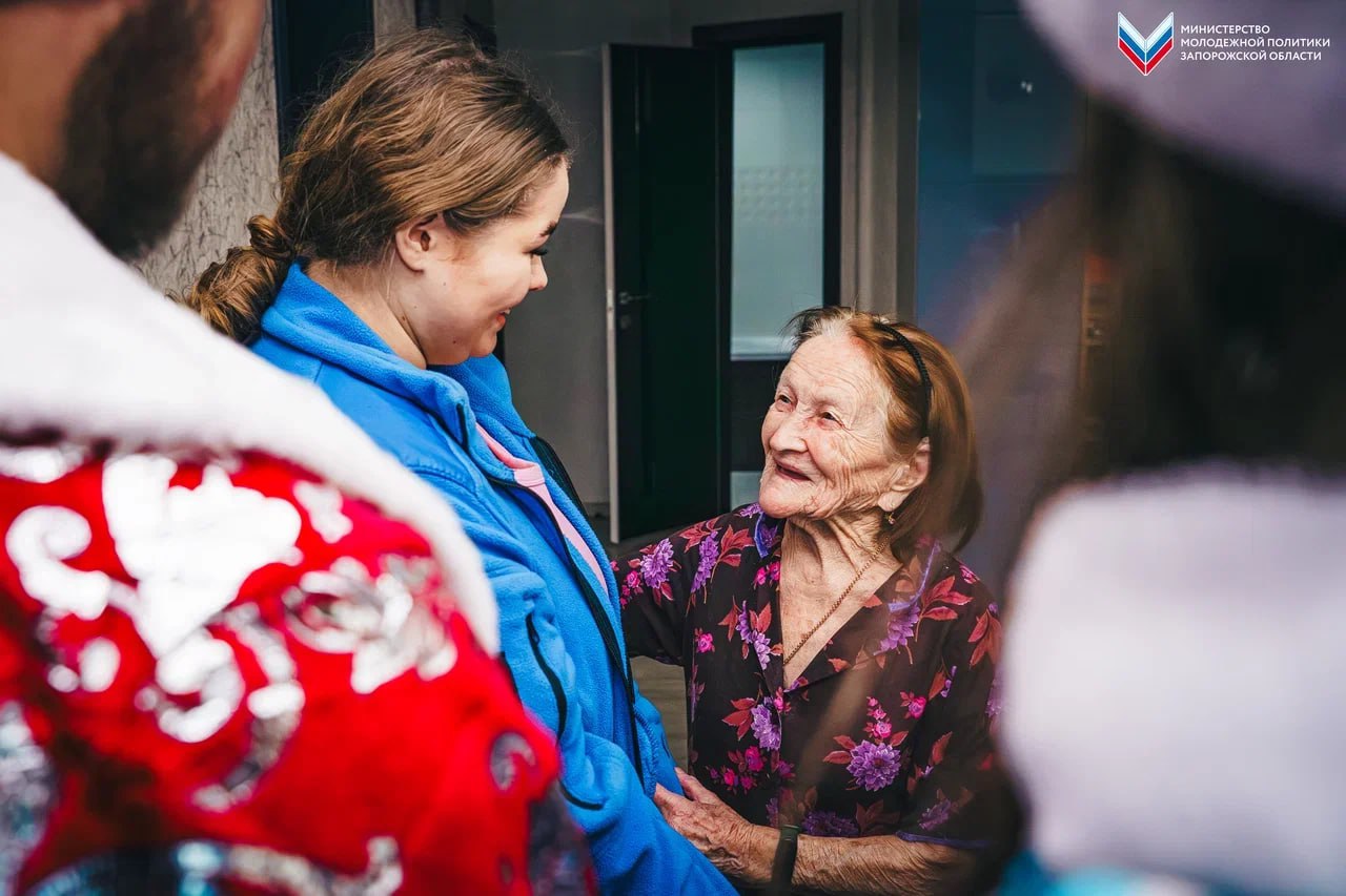 Всероссийская акция «Новый год в каждый дом»: посещение ветеранов Всероссийская акция «Новый год в каждый дом»: посещение ветеранов