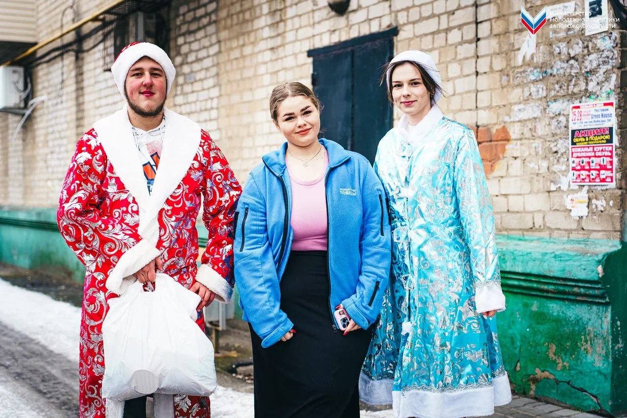 Всероссийская акция «Новый год в каждый дом»: посещение ветеранов Всероссийская акция «Новый год в каждый дом»: посещение ветеранов