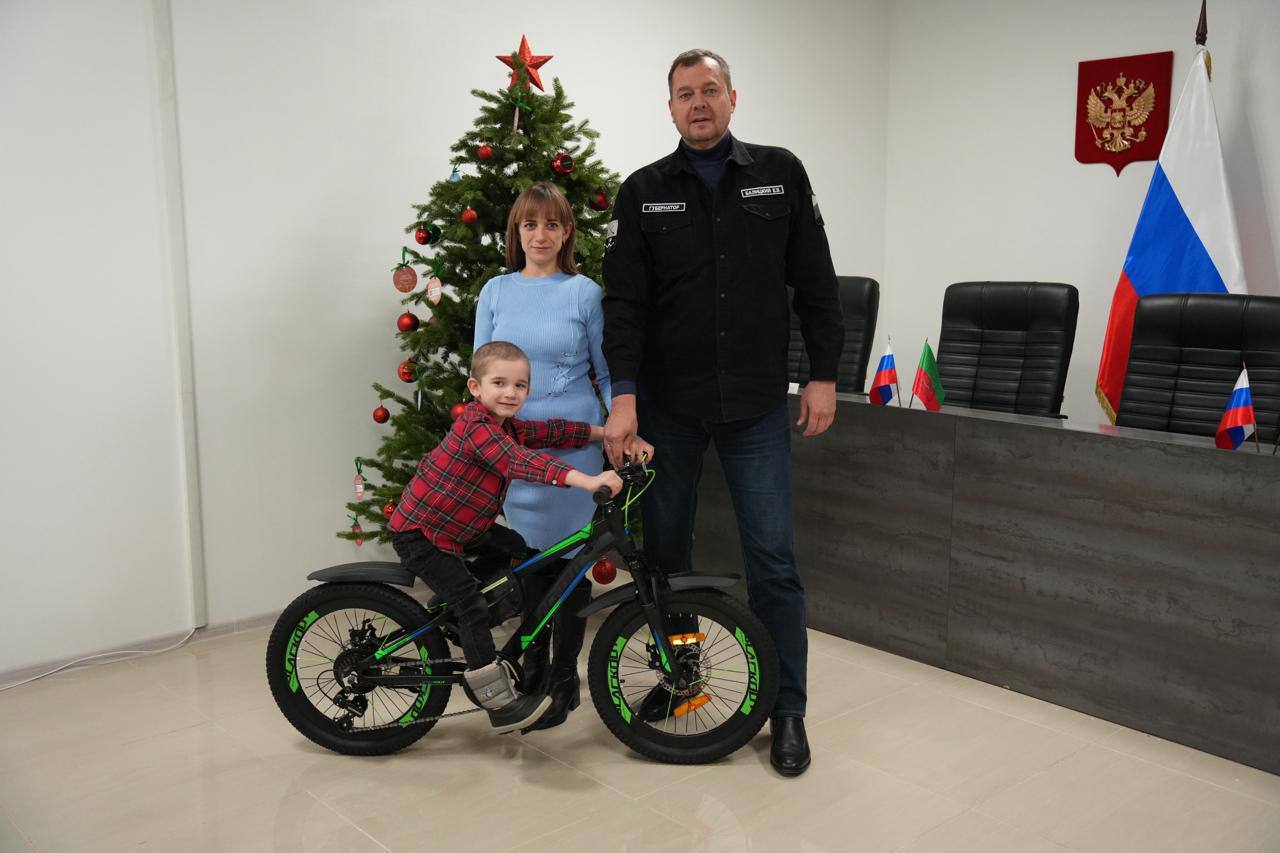 В рамках «Елки желаний» секретарь Запорожского регионального отделения партии «Единая Россия» детское исполнил желание