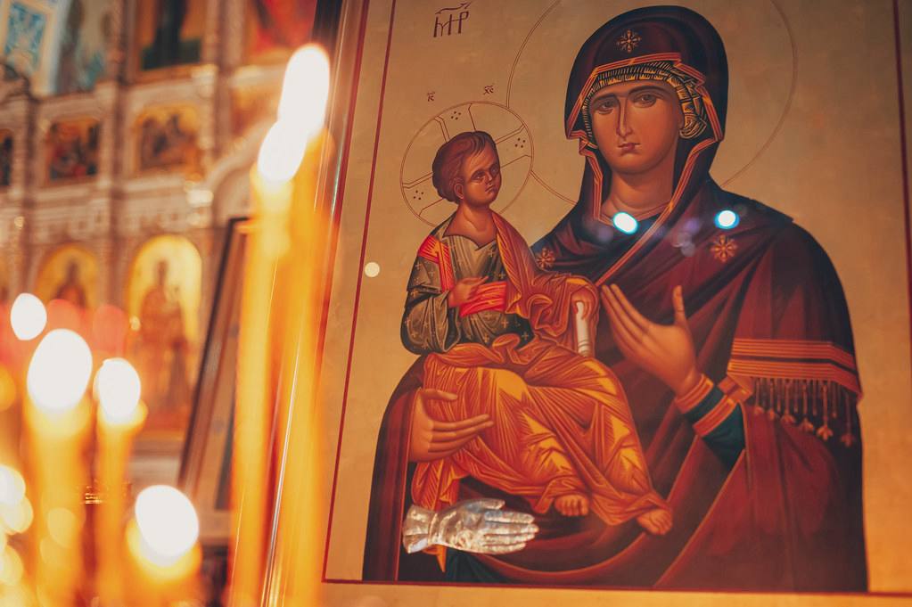 С Рождеством Христовым!. Сердечно поздравляю вас с одним из самых светлых и радостных праздников – Рождеством Христовым! Давайте в этот святой праздник откроем свои сердца для доброты и поддержки друг к другу