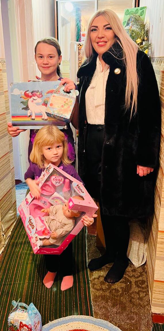 Руководитель территориального отдела ЗАГС города Бердянск и Бердянского района Управления ЗАГС Запорожской области сердечно поздравила детей, находящихся под опекой, с новогодними и рождественскими праздниками Руководитель территориального отдела ЗАГС города Бердянск и Бердянского района Управления ЗАГС Запорожской области сердечно поздравила детей, находящихся под опекой, с новогодними и рождественскими праздниками