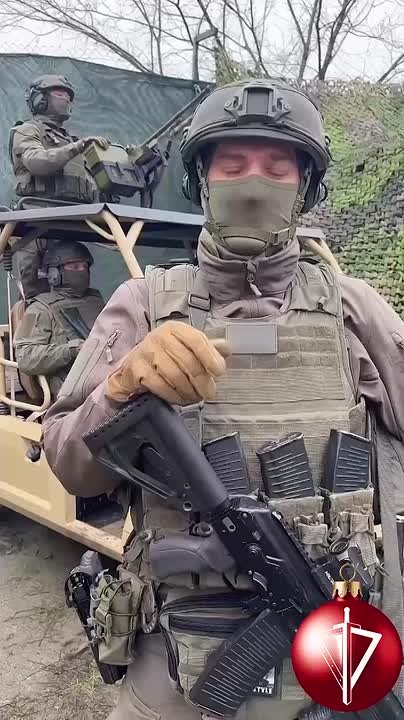 Эстафету поздравлений от бойцов мобильных огневых групп Росгвардии принимают росгвардейцы из Управления по Запорожской области!