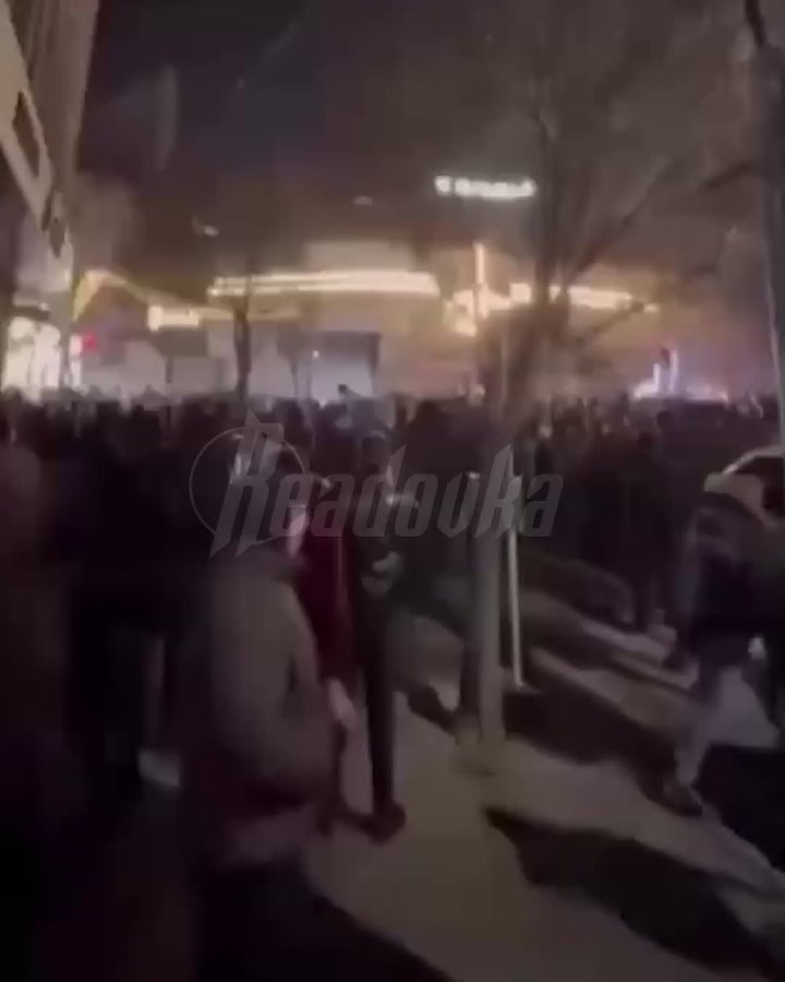 Более 1,5 млн иранцев вышли на улицы страны против действующего правительства