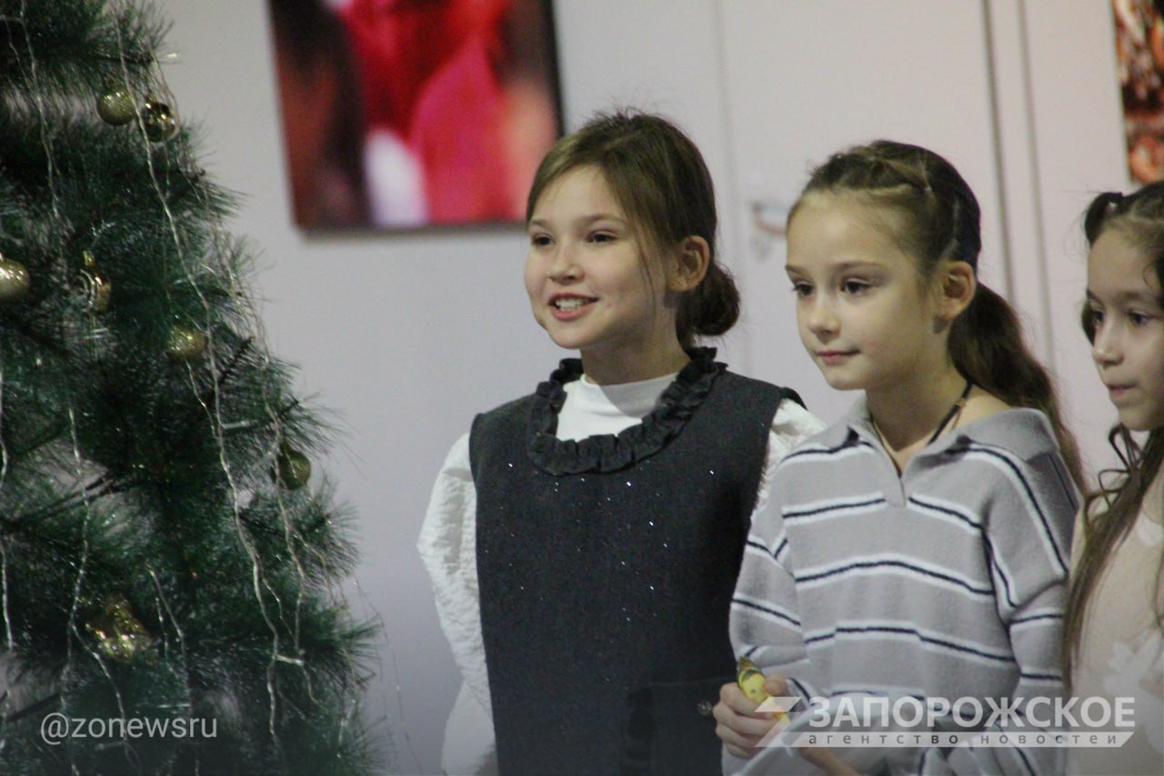 В Мелитополе прошли Рождественские елки для детей В Мелитополе прошли Рождественские елки для детей