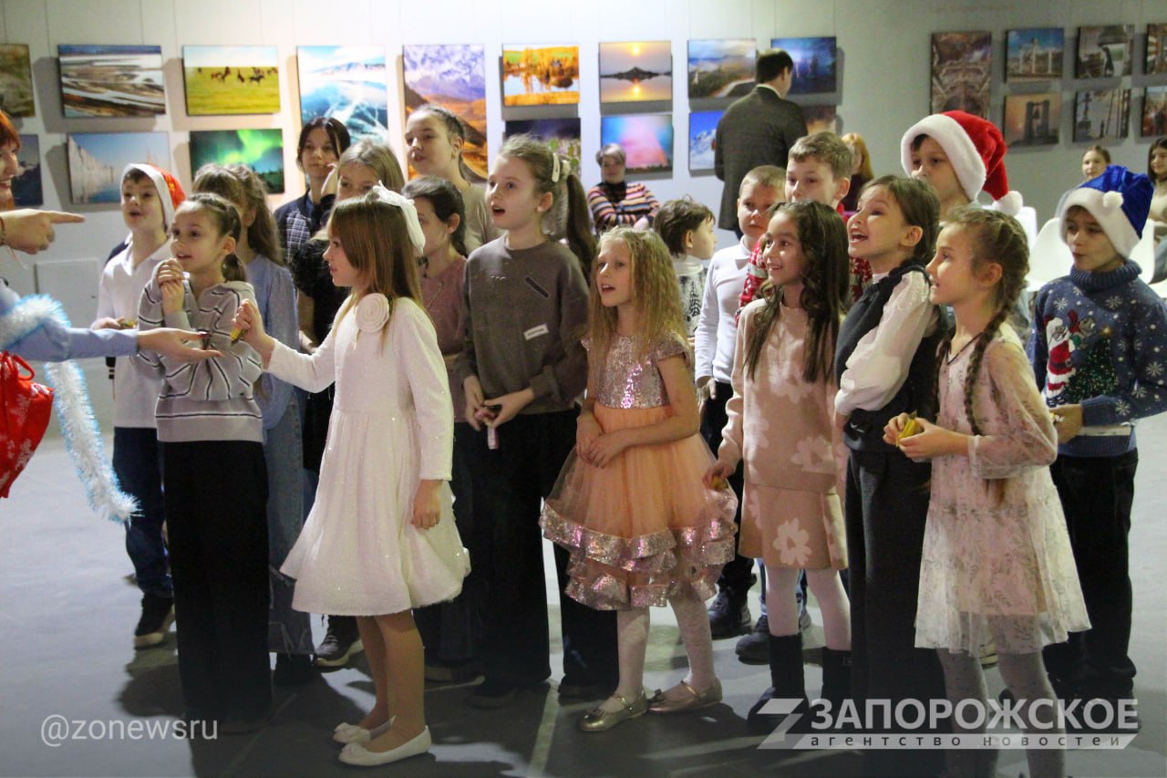 В Мелитополе прошли Рождественские елки для детей В Мелитополе прошли Рождественские елки для детей