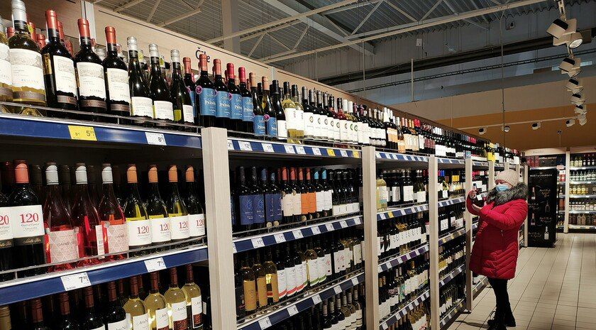 Доходы от лицензирования алкоголя в Запорожской области превысили 12 млн руб