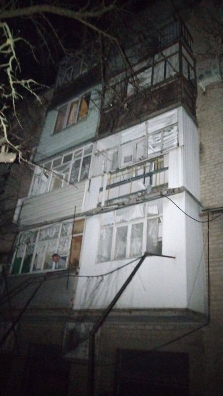 Киевские боевики атаковали беспилотником многоквартирный дом в Васильевке