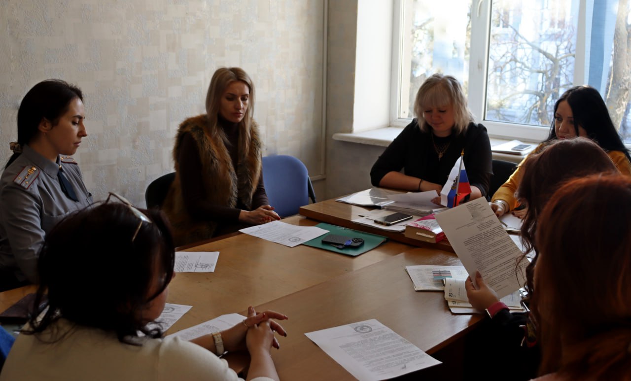 Состоялось первое в новом году заседание комиссии по делам несовершеннолетних