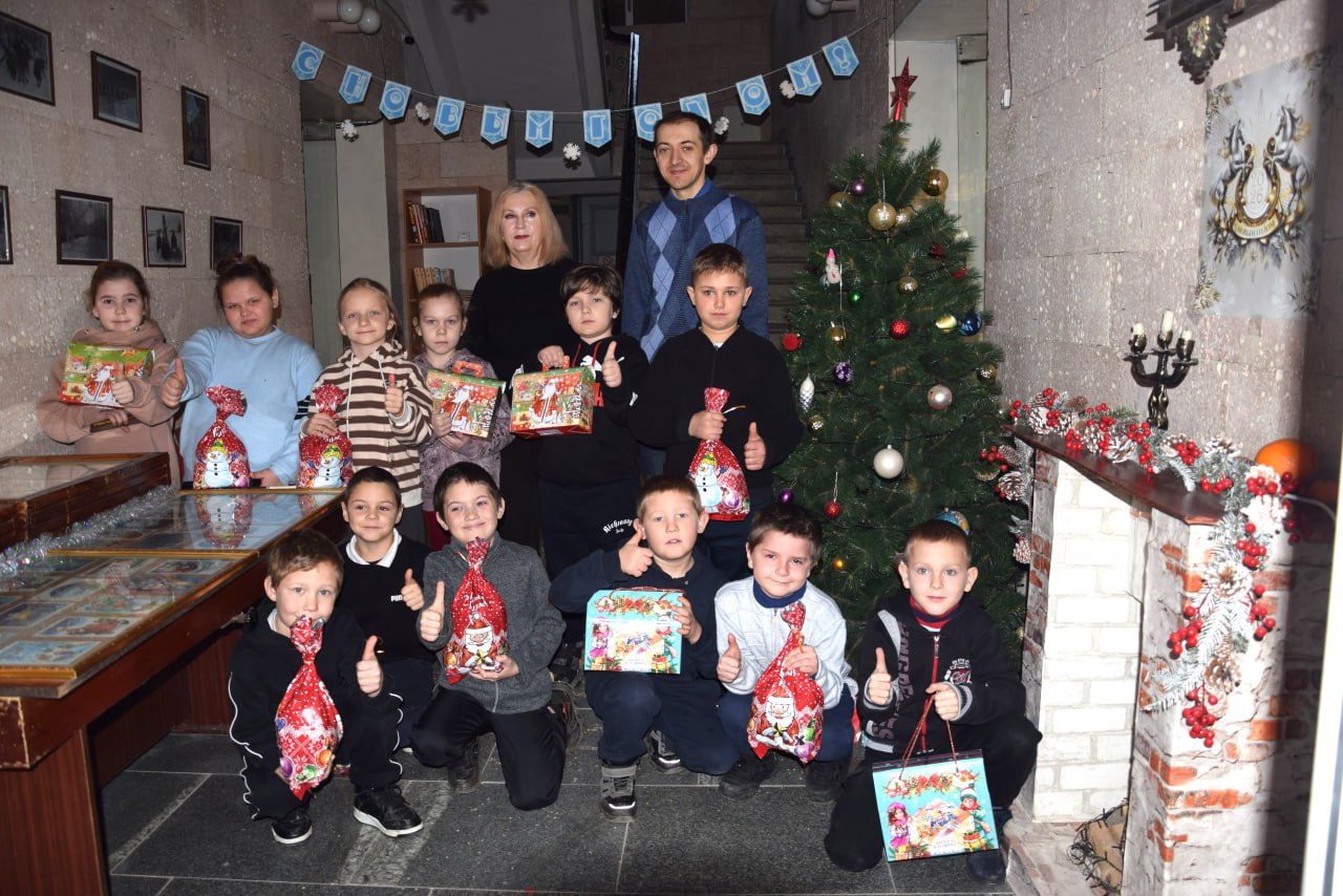 В Токмакском краеведческом музее для учащихся начальных классов школы с.Запорожье провели познавательное мероприятие по народоведению « Как на Старый Новый год» В Токмакском краеведческом музее для учащихся начальных классов школы с.Запорожье провели познавательное мероприятие по народоведению « Как на Старый Новый год»