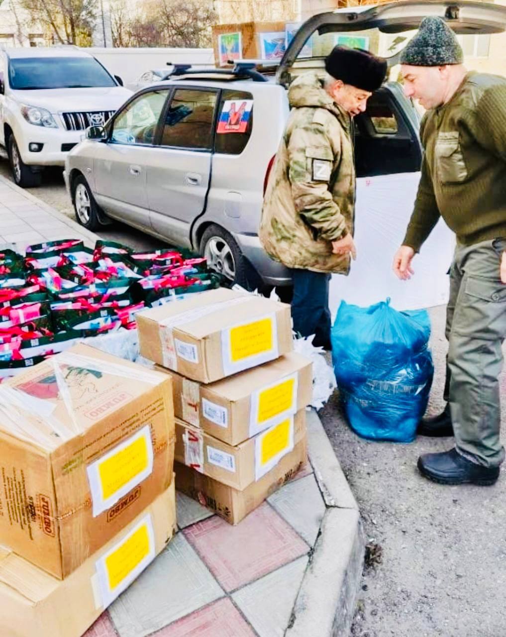 Письма и подарки детям: гуманитарная акция ОП Дагестана в Мелитополе Письма и подарки детям: гуманитарная акция ОП Дагестана в Мелитополе